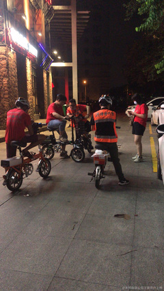 南寧市青秀區洪師傅代駕服務部 安全便捷的代駕服務體驗